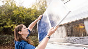 7 Best Solar Panels for Mobile Homes (2024 Guide)